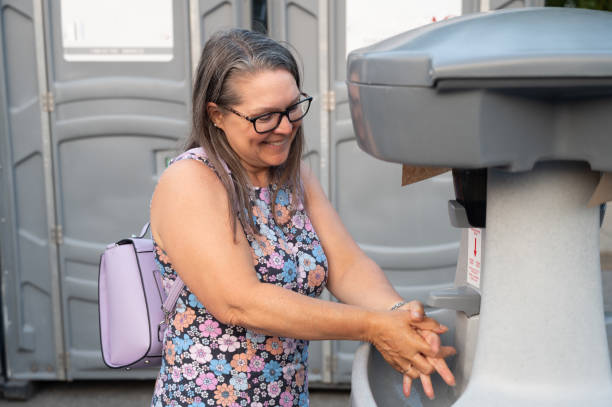 Professional porta potty rental in Lopezville, TX